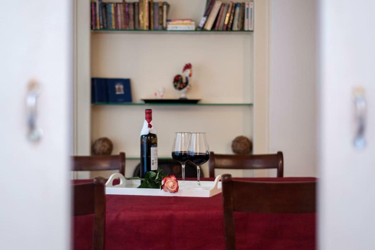 2 Bedroom Apartment With Patio Next To Avenida Da Liberdade Lisbon Luaran gambar