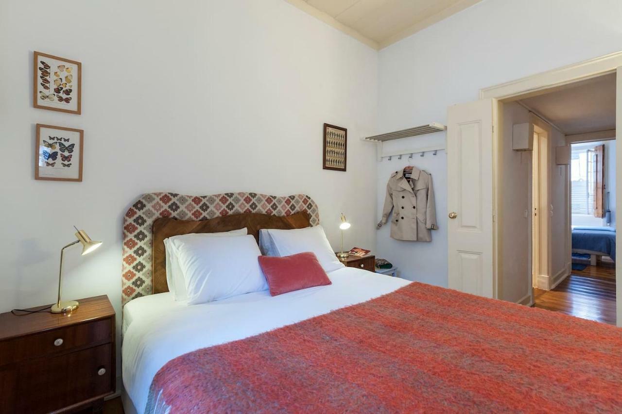 2 Bedroom Apartment With Patio Next To Avenida Da Liberdade Lisbon Luaran gambar