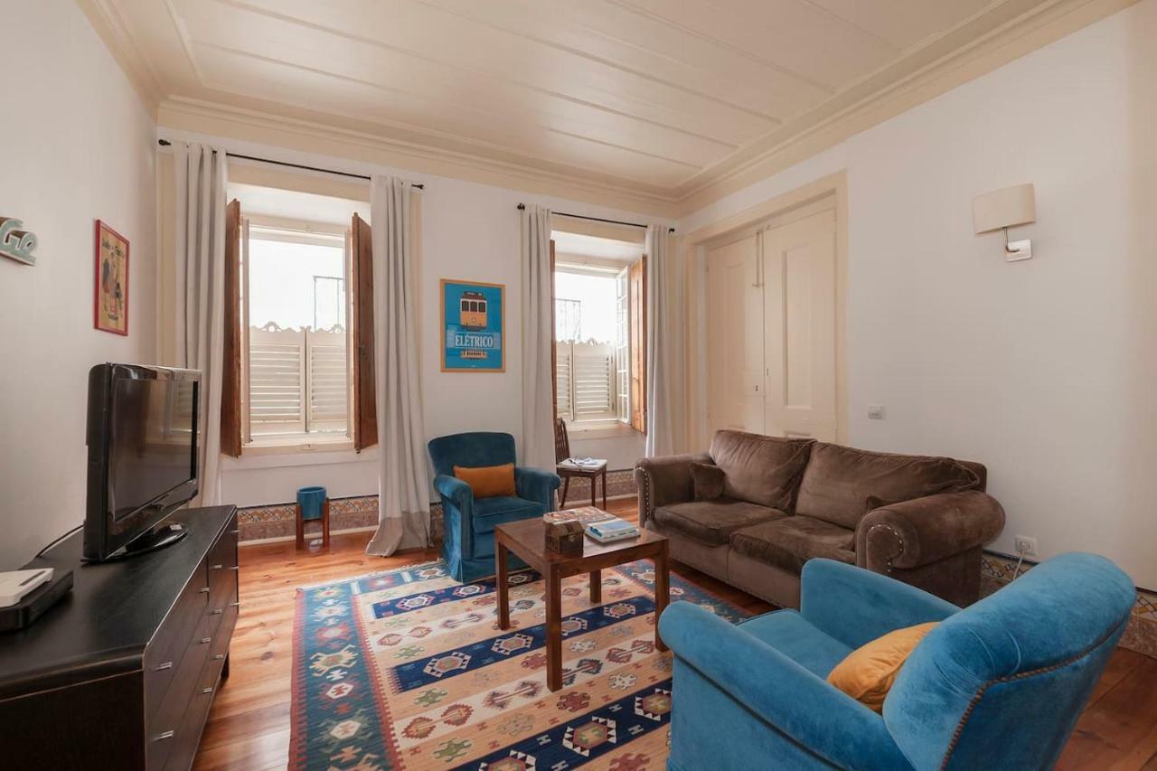 2 Bedroom Apartment With Patio Next To Avenida Da Liberdade Lisbon Luaran gambar