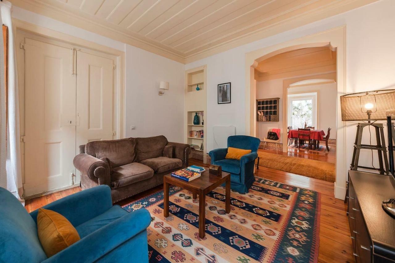 2 Bedroom Apartment With Patio Next To Avenida Da Liberdade Lisbon Luaran gambar